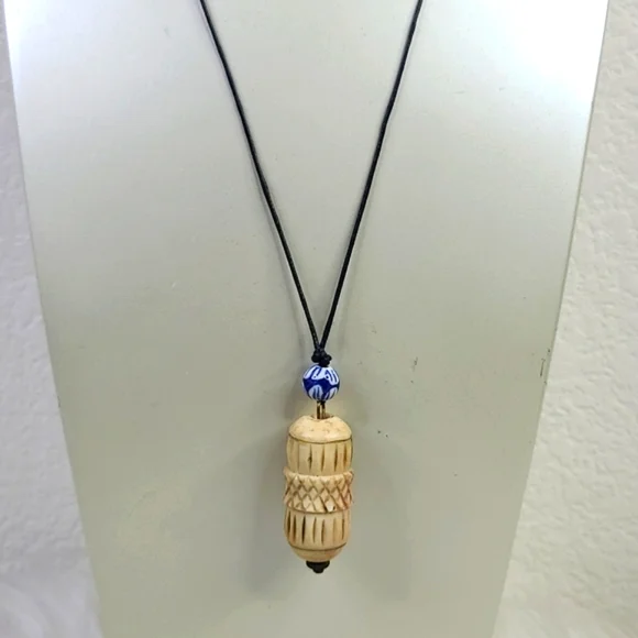 Necklace Pendant Creme Blue Vintage Carved Tibetan Bead Unisex Hippie Festival - Picture 4 of 6